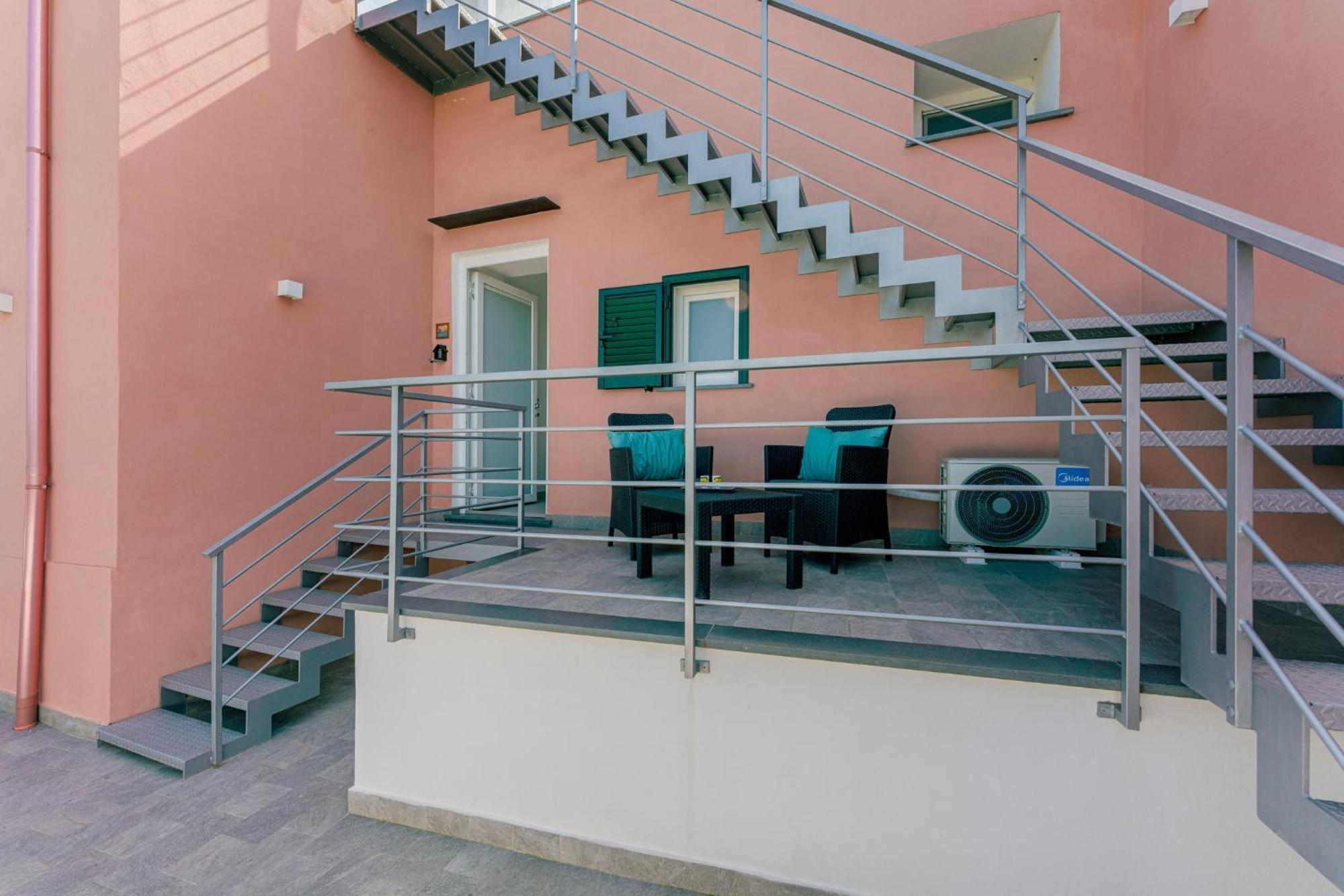 Le Rondinelle Rooms Procida Esterno foto